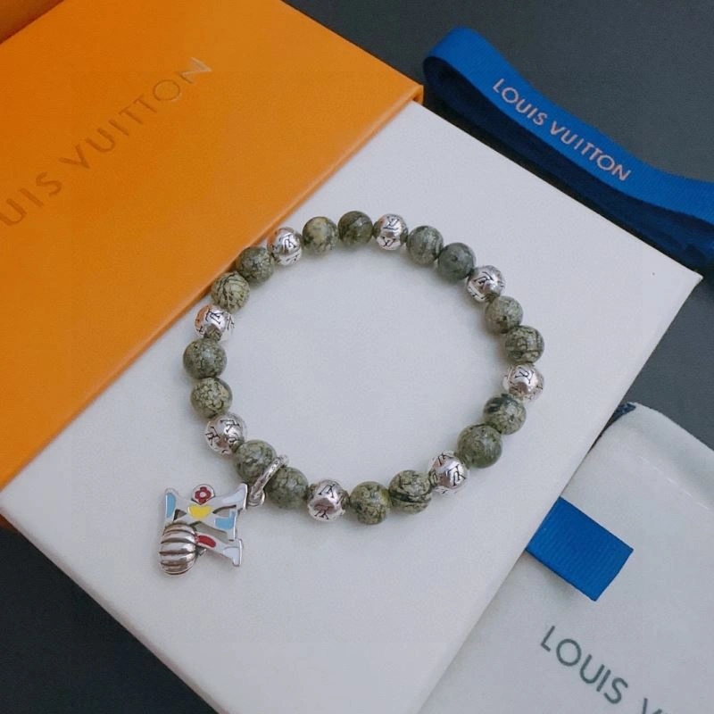Louis Vuitton Bracelets ZipUp 250736