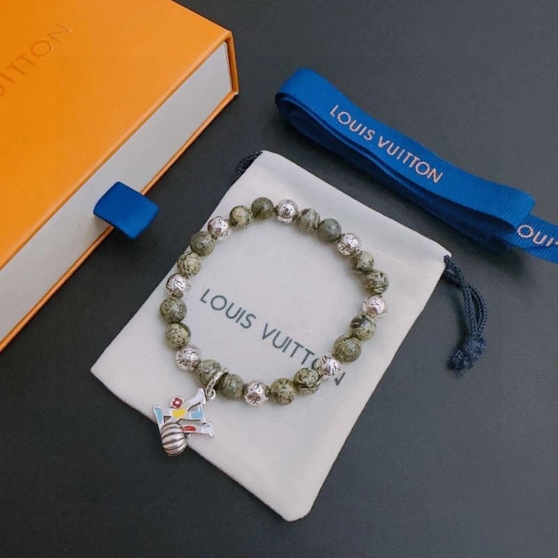 Louis Vuitton Bracelets ZipUp 250736