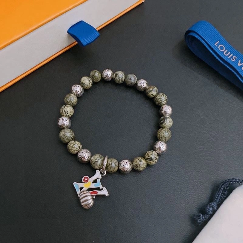 Louis Vuitton Bracelets ZipUp 250736