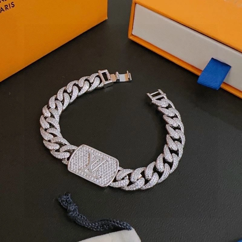 Sporty Louis Vuitton Bracelets 250733