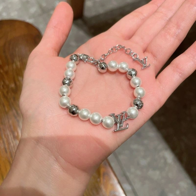 Louis Vuitton Bracelets EasyMatch 250730