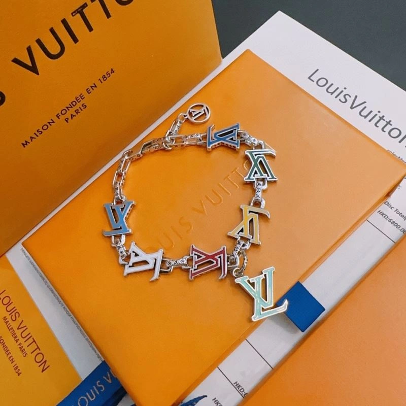 Durable Louis Vuitton Bracelets 250727