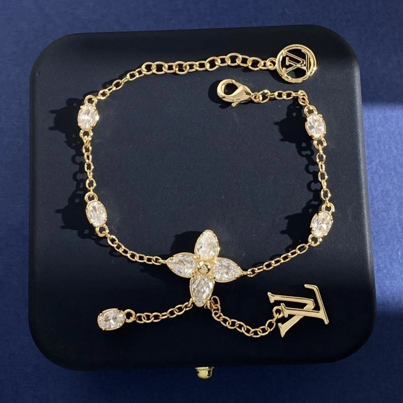 OnTrend Louis Vuitton Bracelets 250726