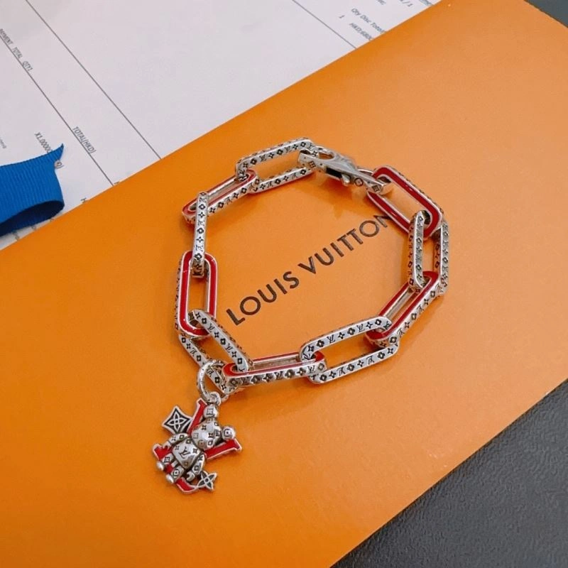 Lightweight Louis Vuitton Bracelets 250725