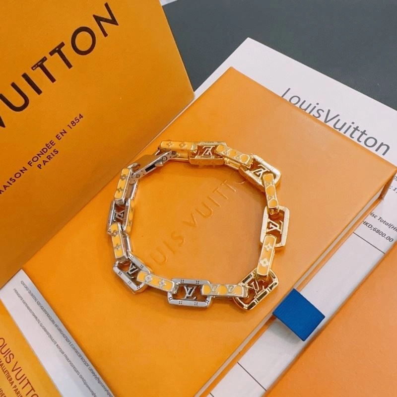 Durable Louis Vuitton Bracelets 250701