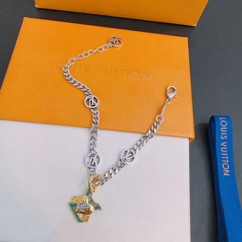 Louis Vuitton Bracelets WaterResistant 250712
