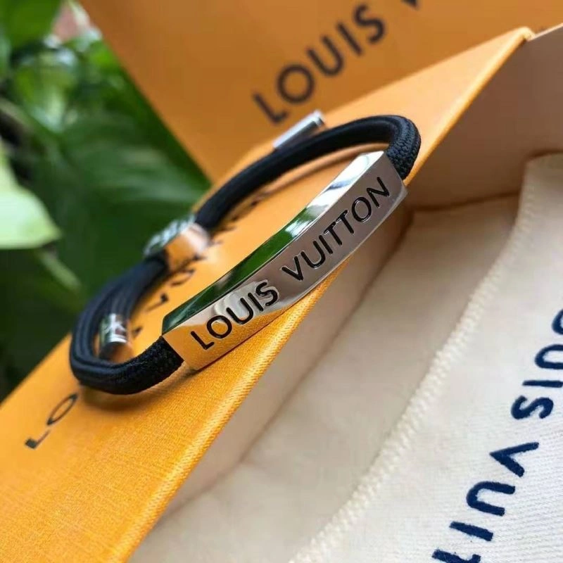 Louis Vuitton Bracelets Trendsetting 250716