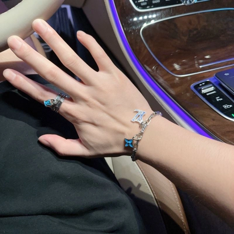 Colorful Louis Vuitton Bracelets 250720