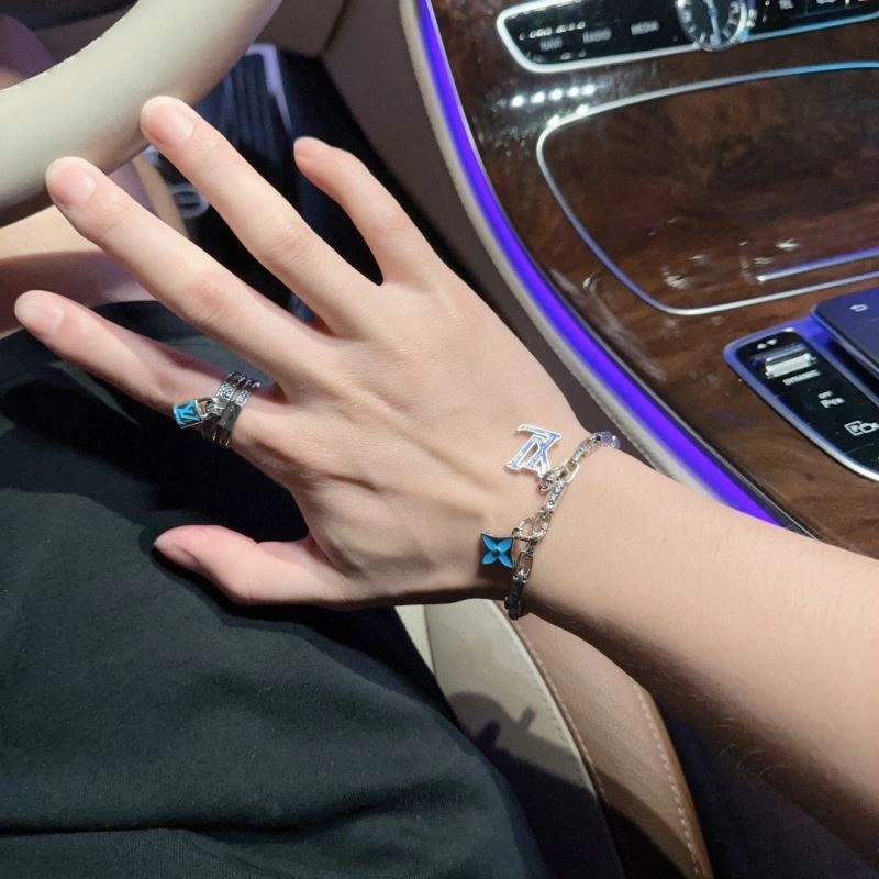 Colorful Louis Vuitton Bracelets 250720