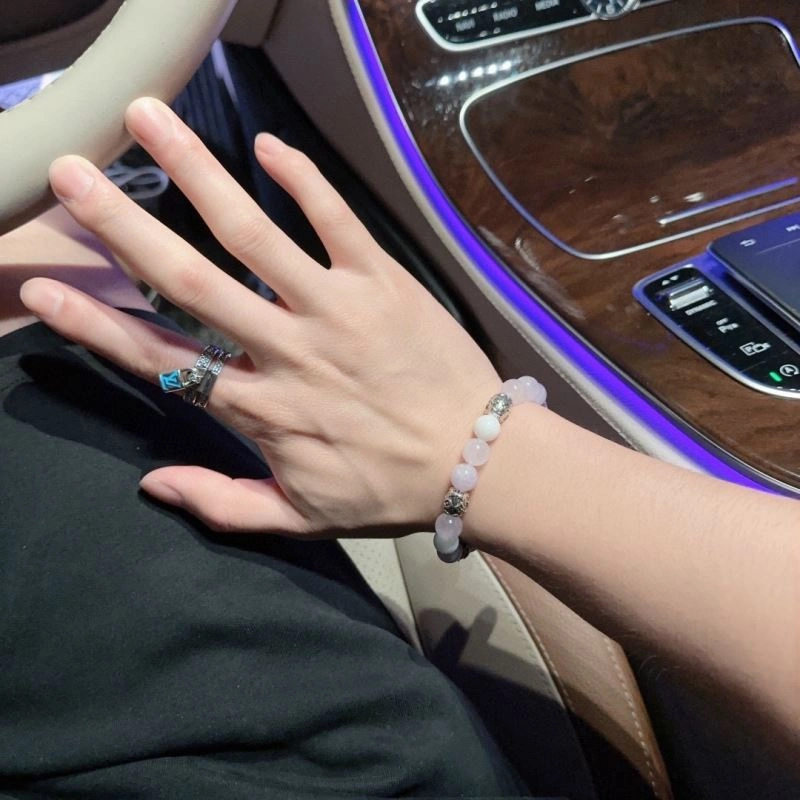 Louis Vuitton Bracelets OnTrend 250700