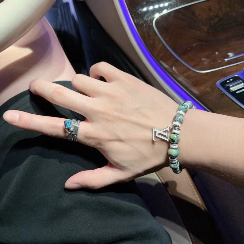 UrbanChic Louis Vuitton Bracelets 250711