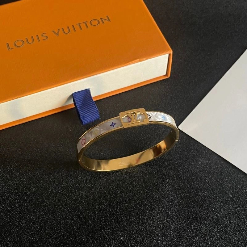 Louis Vuitton Bracelets Vibrant 250717