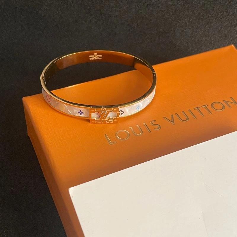 Louis Vuitton Bracelets Vibrant 250717