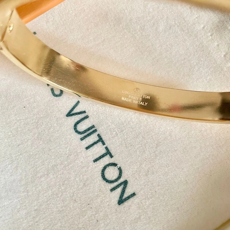 Louis Vuitton Bracelets Vibrant 250717