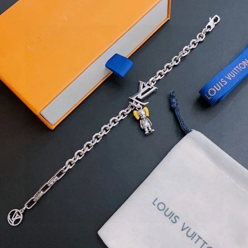 Louis Vuitton Bracelets Cozy 250695