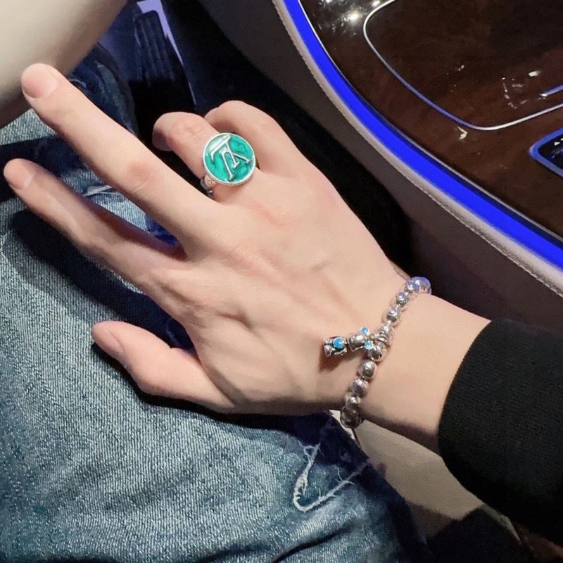 Louis Vuitton Bracelets Unique 250696