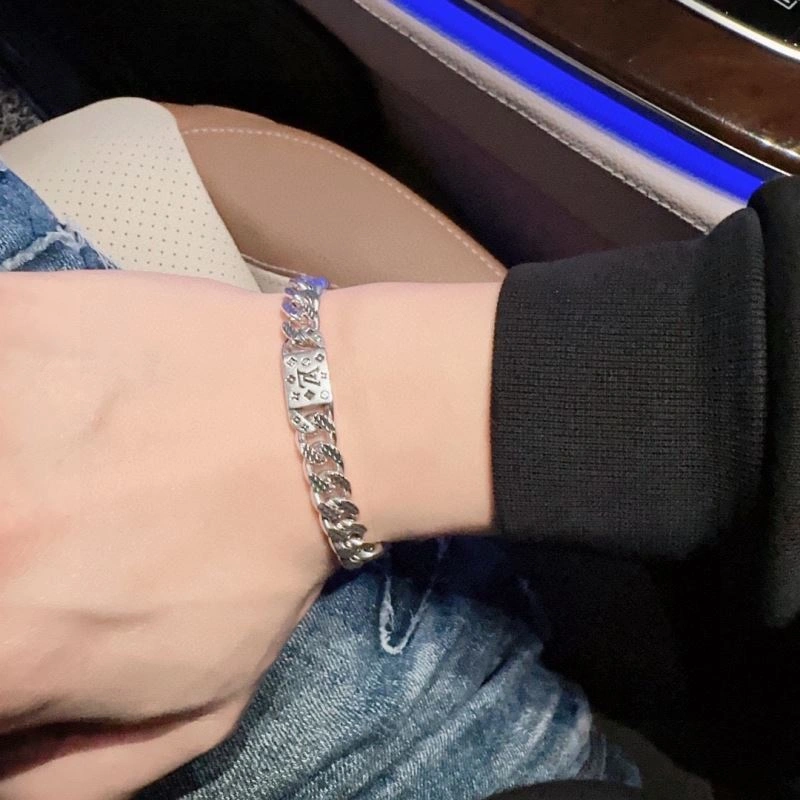 Louis Vuitton Bracelets Affordable 250699