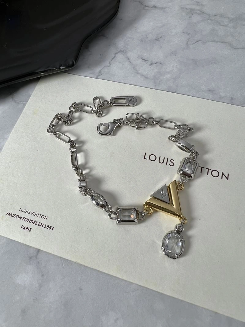 Louis Vuitton Bracelets Lightweight 250691