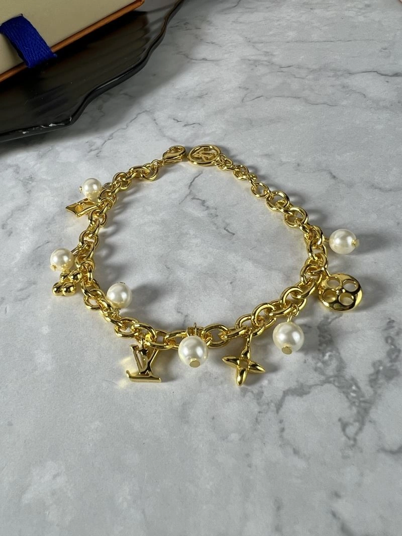 Louis Vuitton Bracelets Stretchable 250697