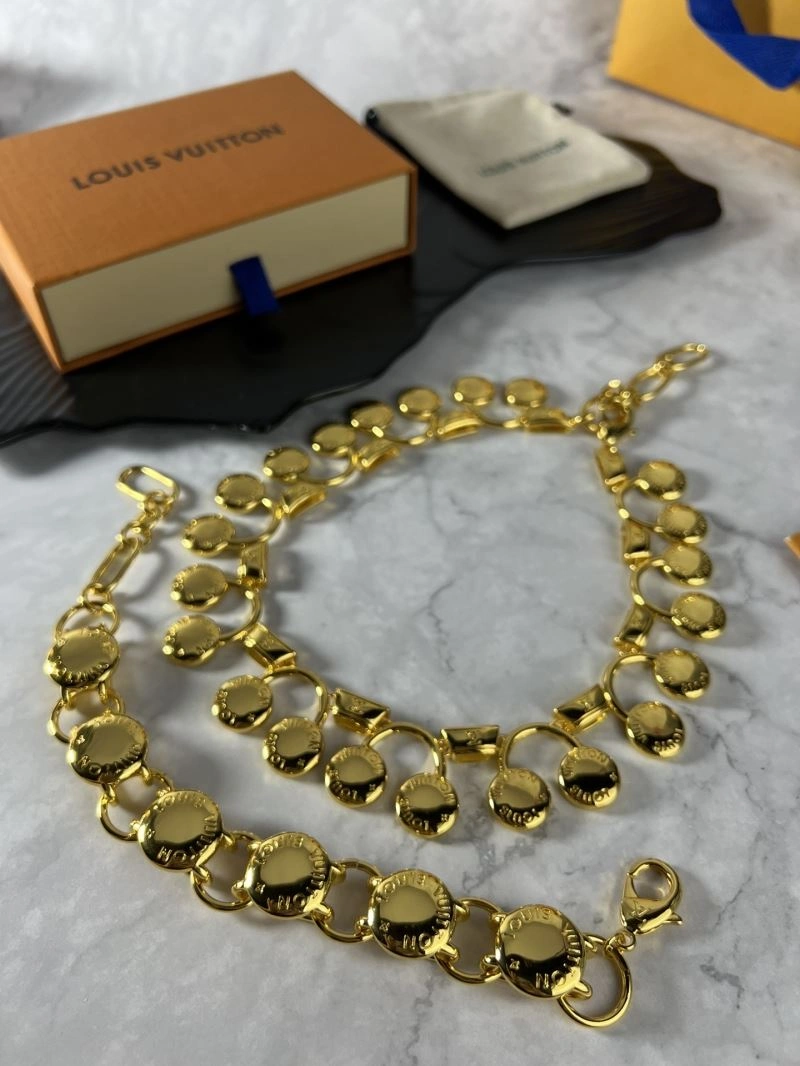 Louis Vuitton Bracelets UrbanChic 250688