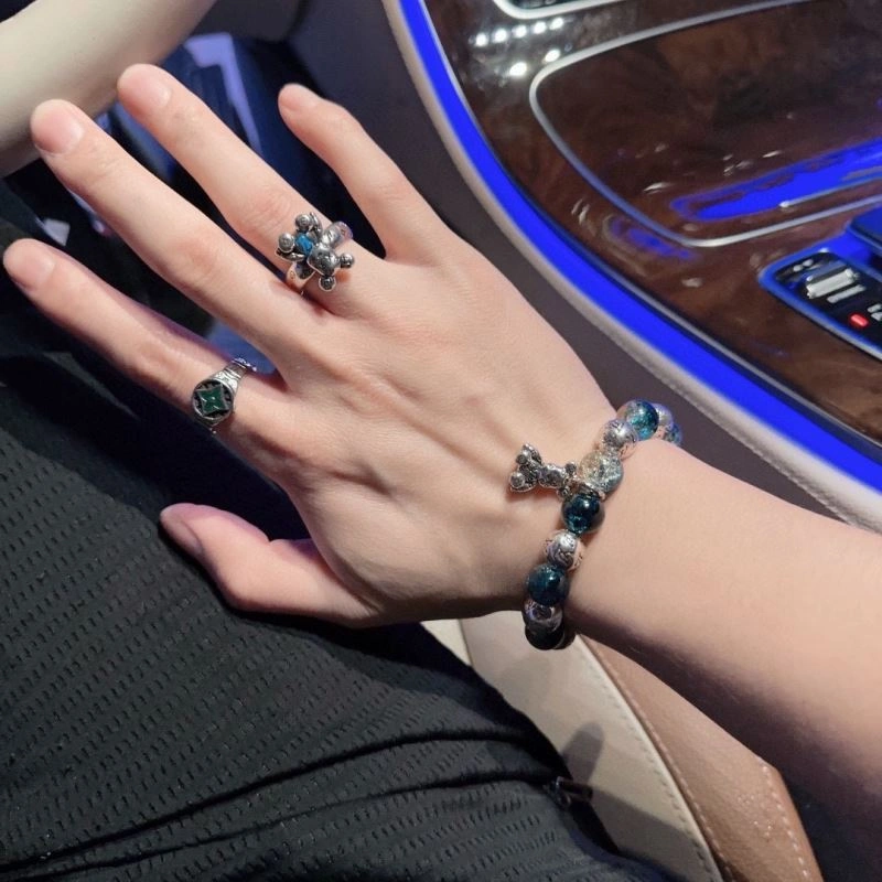StreetReady Louis Vuitton Bracelets 250680
