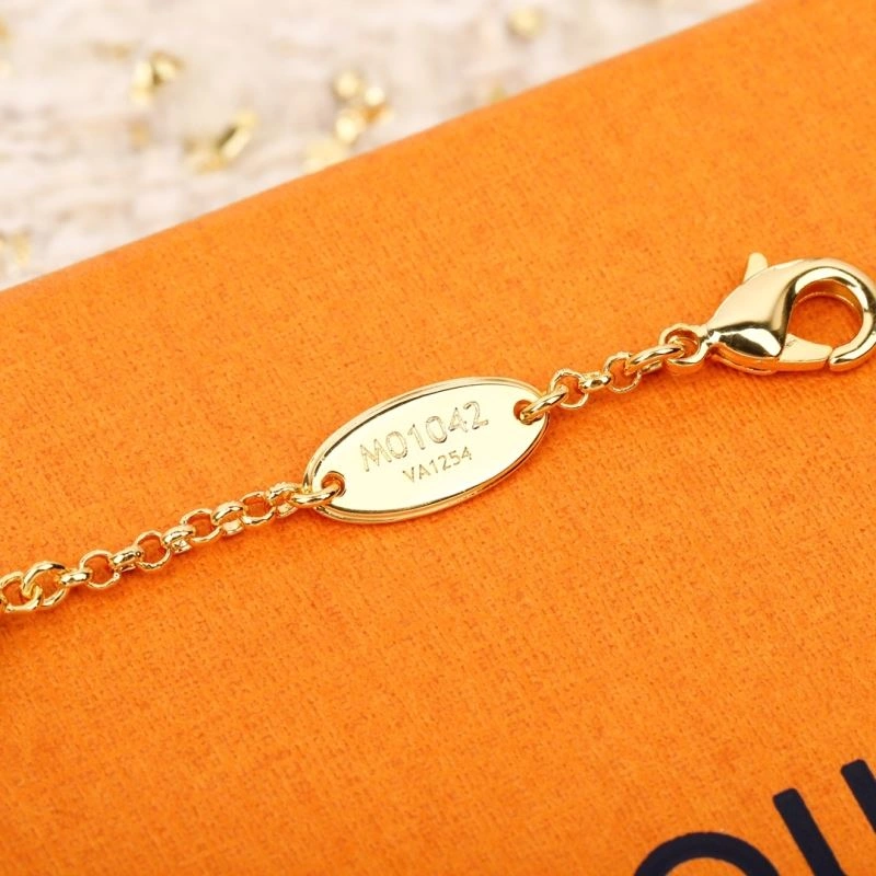 Upgraded Louis Vuitton Bracelets 250654