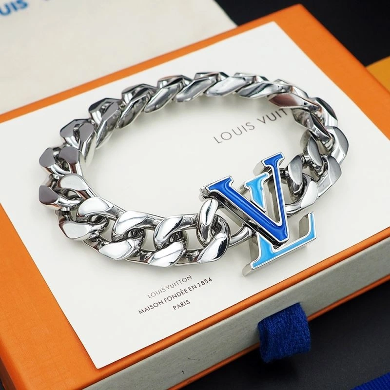 Fashionable Louis Vuitton Bracelets 250675
