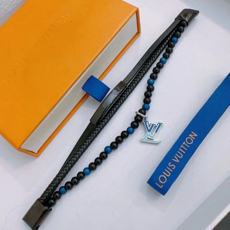 Lightweight Louis Vuitton Bracelets 250656