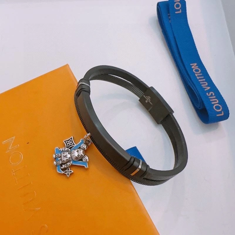Louis Vuitton Bracelets Comfortable 250679