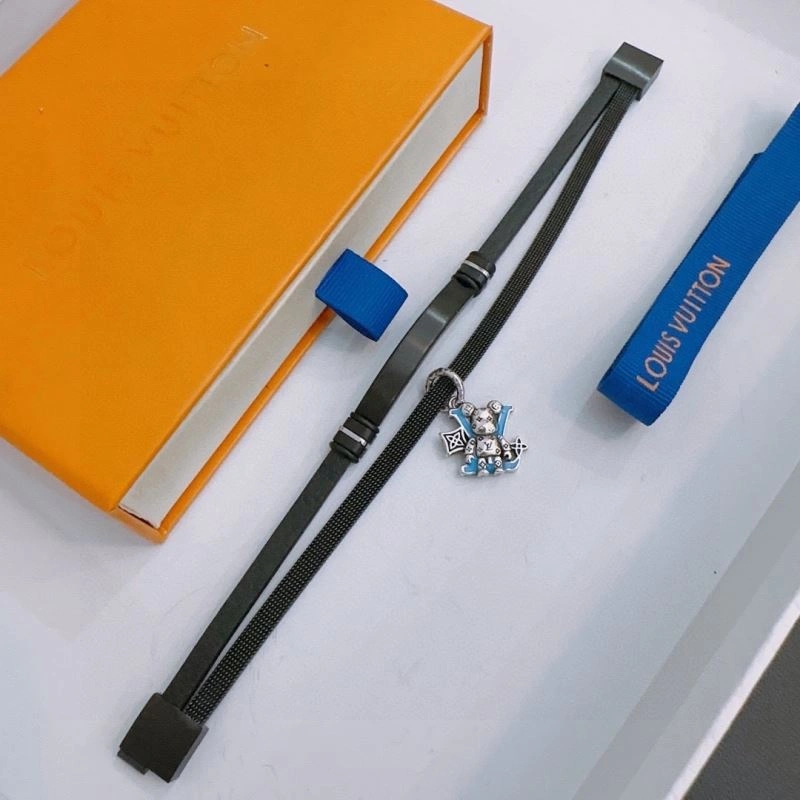 Louis Vuitton Bracelets Comfortable 250679