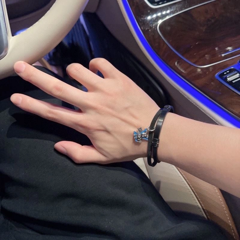Louis Vuitton Bracelets Comfortable 250679