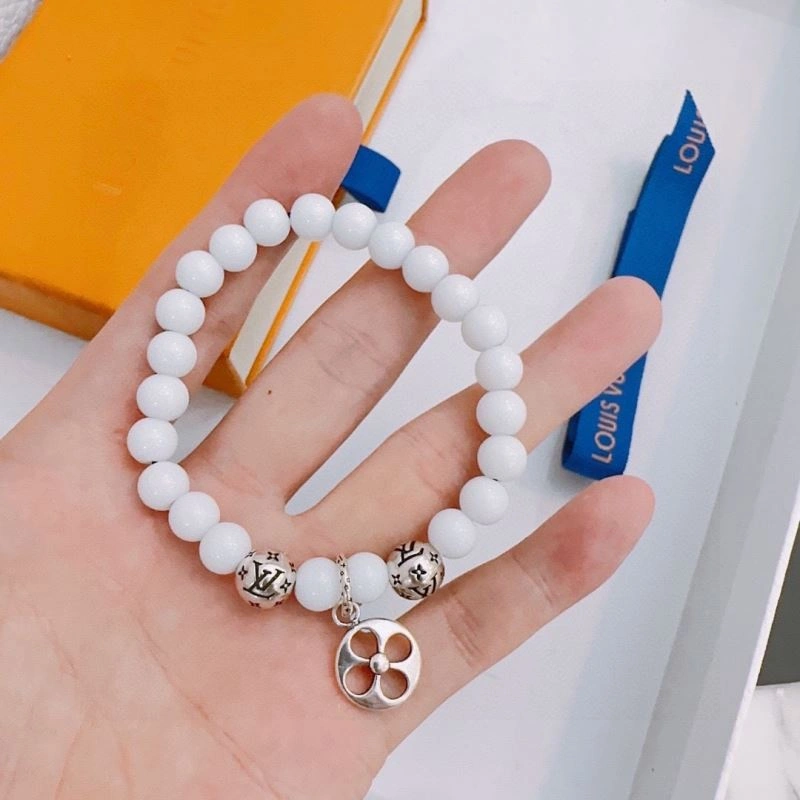 ZeroBulk Louis Vuitton Bracelets 250681