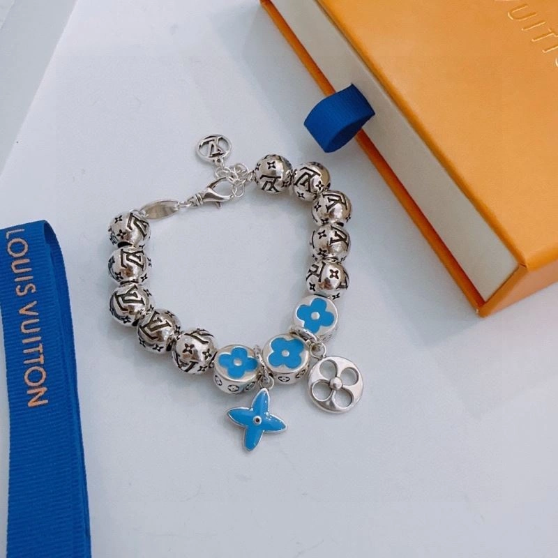 Trendy Louis Vuitton Bracelets 250664