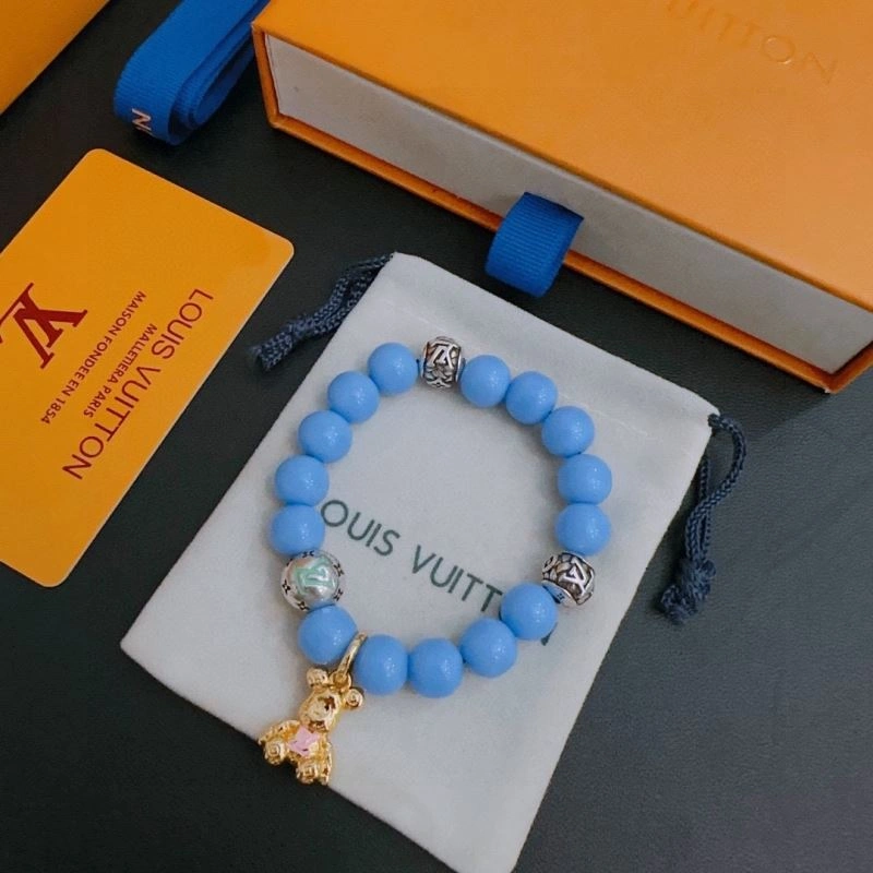 Sophisticated Louis Vuitton Bracelets 250345