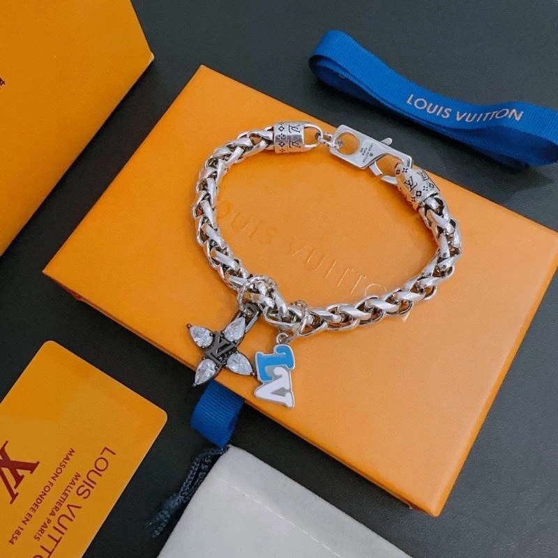 Louis Vuitton Bracelets SunProtective 250330