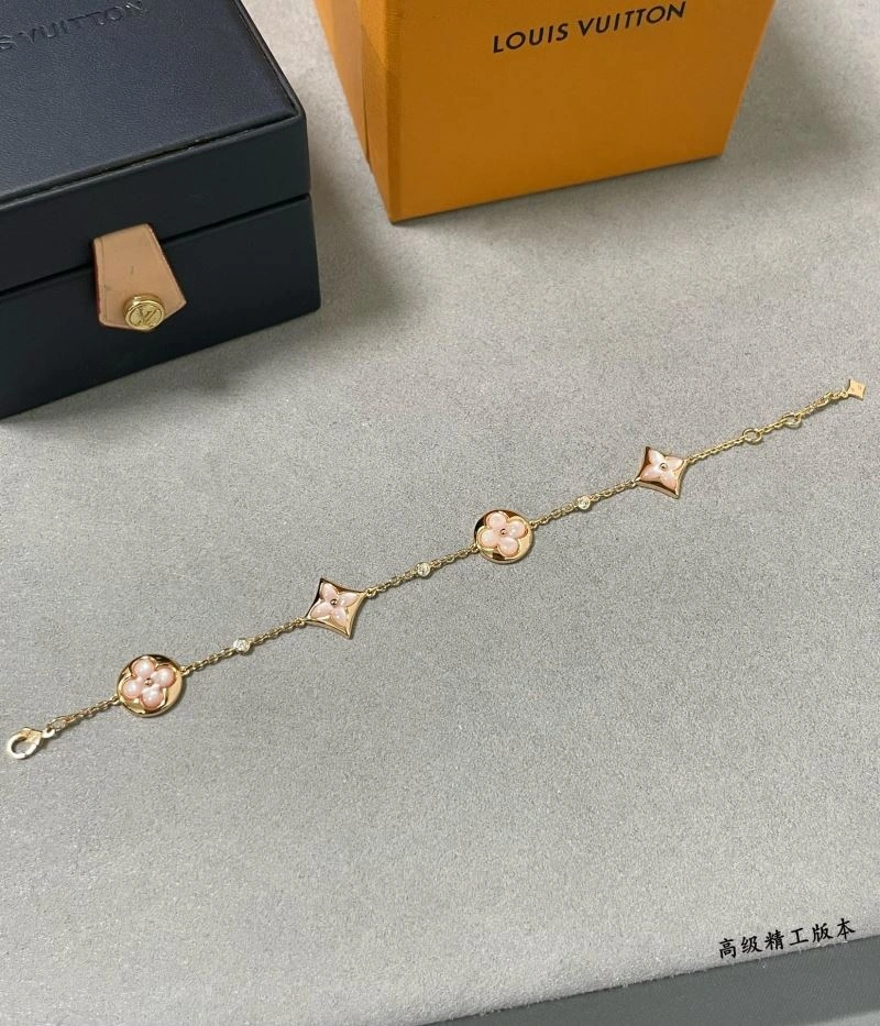 ModernLook Louis Vuitton Bracelets 250350