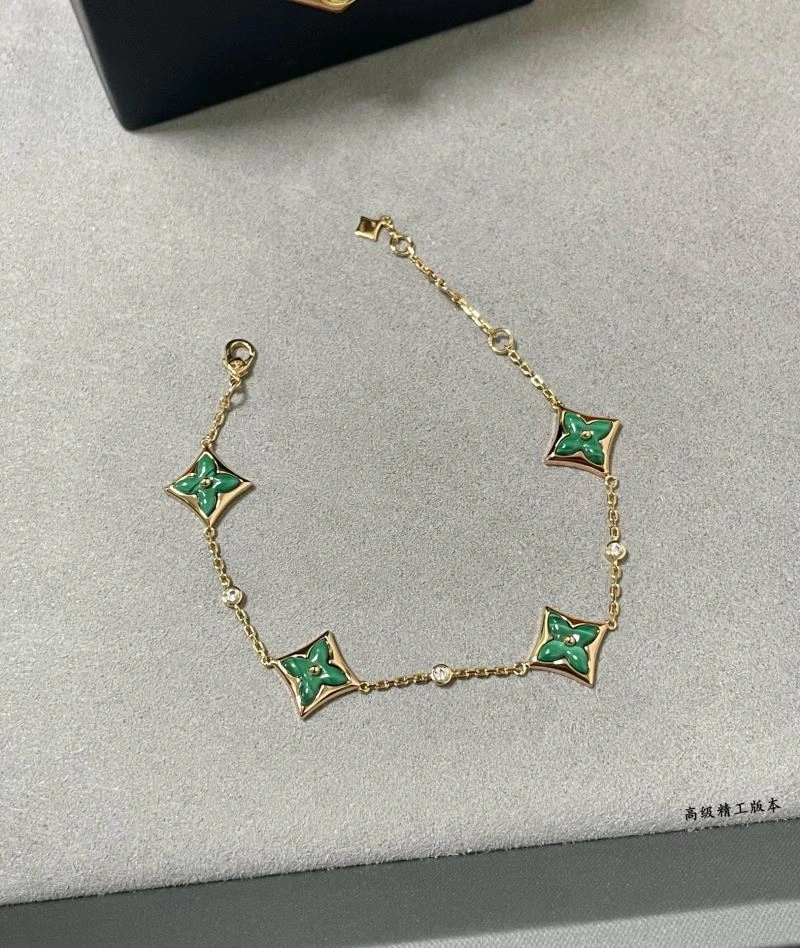Stylish Louis Vuitton Bracelets 250348