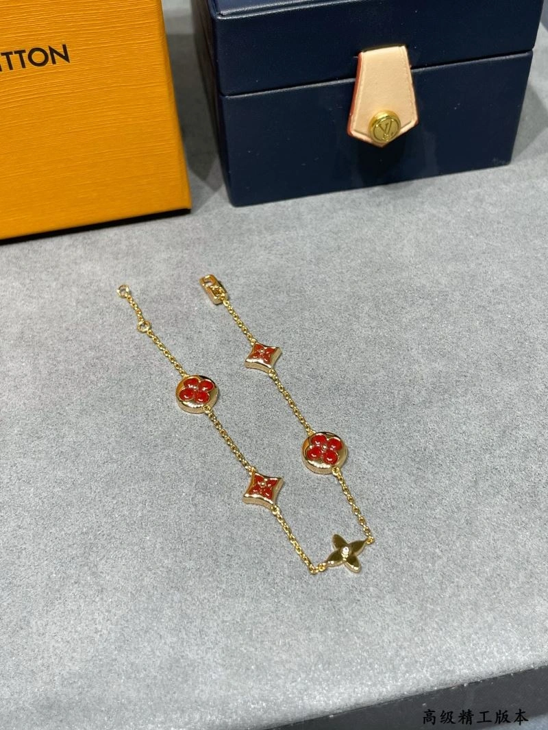Chic Louis Vuitton Bracelets 250347