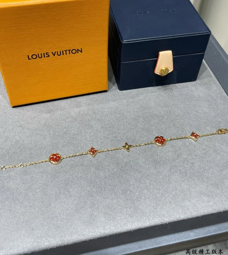 Chic Louis Vuitton Bracelets 250347