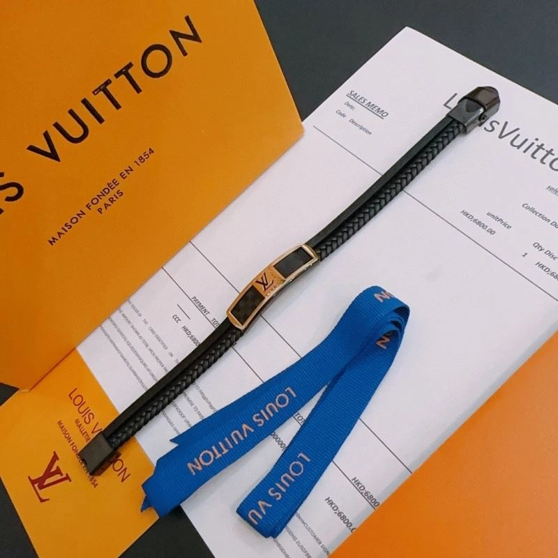Louis Vuitton Bracelets RelaxedFit 250321