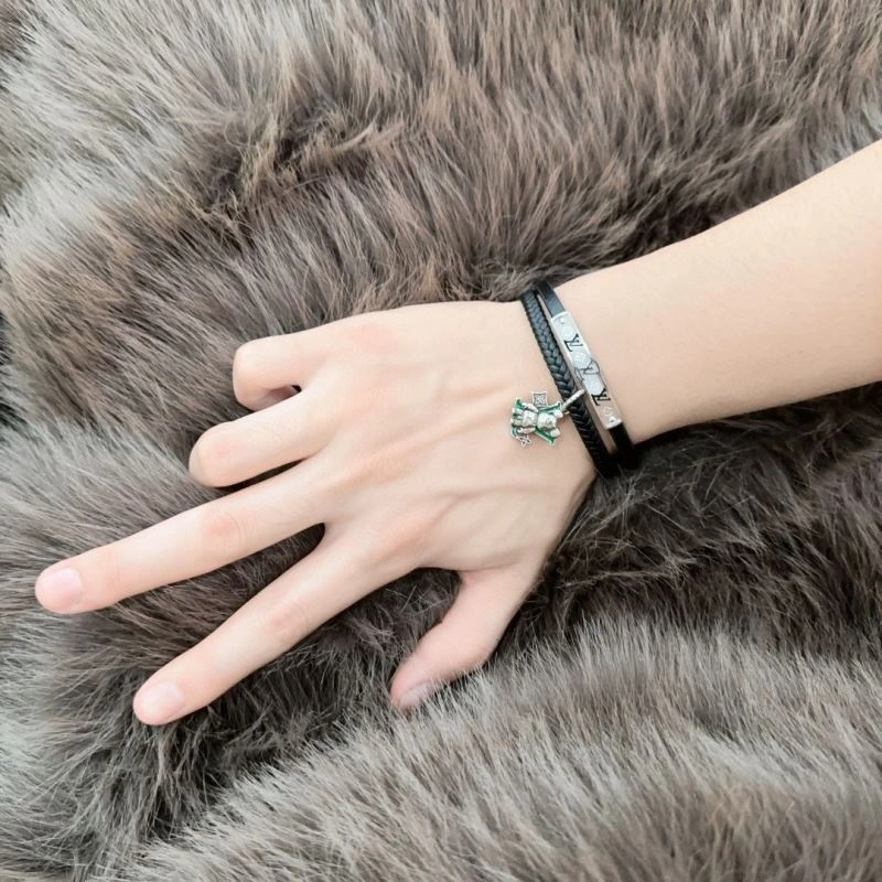 Sustainable Louis Vuitton Bracelets 250346