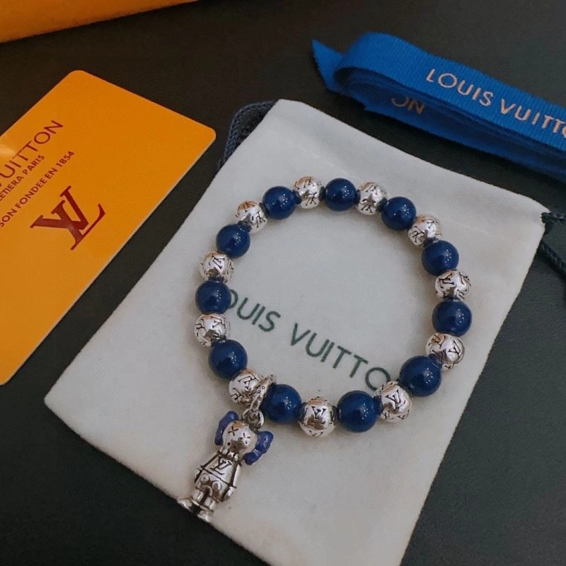 Louis Vuitton Bracelets Stylish 250313