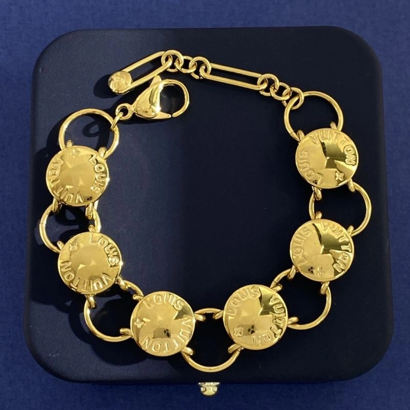 MultiPurpose Louis Vuitton Bracelets 250311