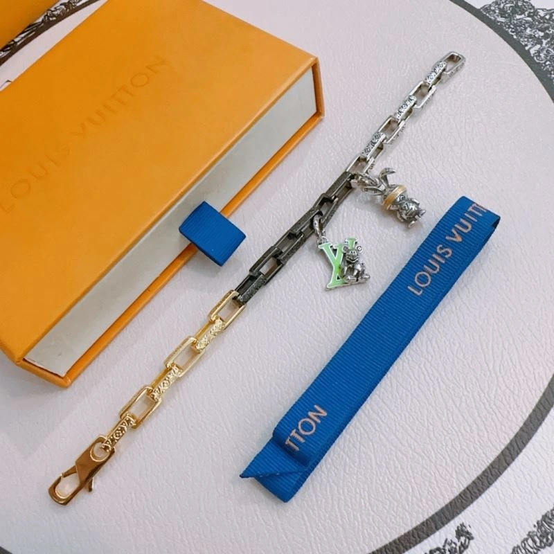 Unique Louis Vuitton Bracelets 250310