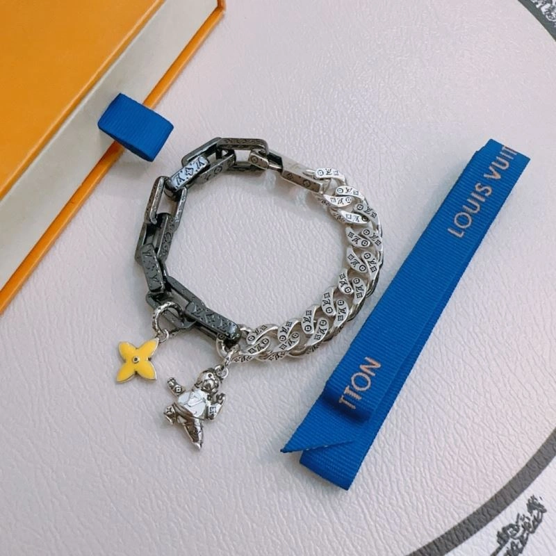 Louis Vuitton Bracelets DailyWear 250296