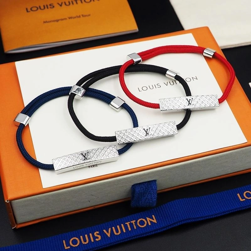 Louis Vuitton Bracelets TimelessDesign 250309