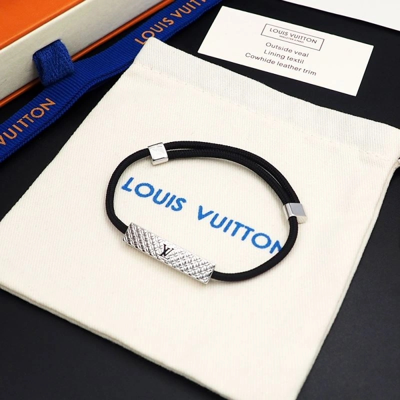 Louis Vuitton Bracelets TimelessDesign 250309