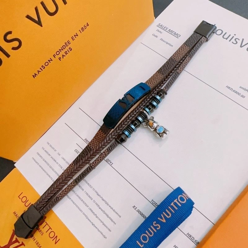 MoistureWicking Louis Vuitton Bracelets 250299