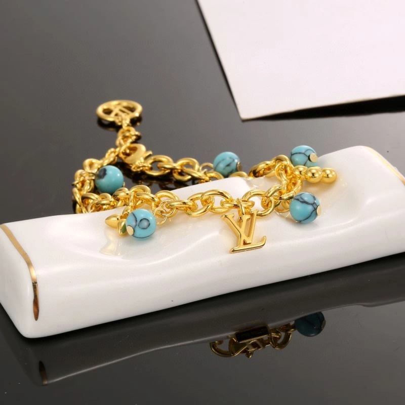 Stylish Louis Vuitton Bracelets 250287