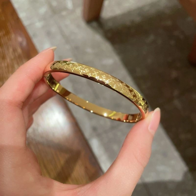 Seasonal Louis Vuitton Bracelets 250303